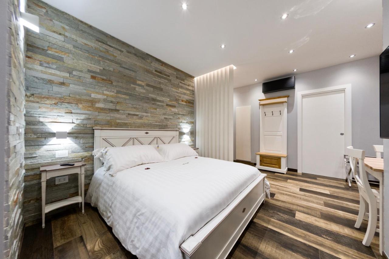 Oggi E Domani Apartment Napoli Exterior foto